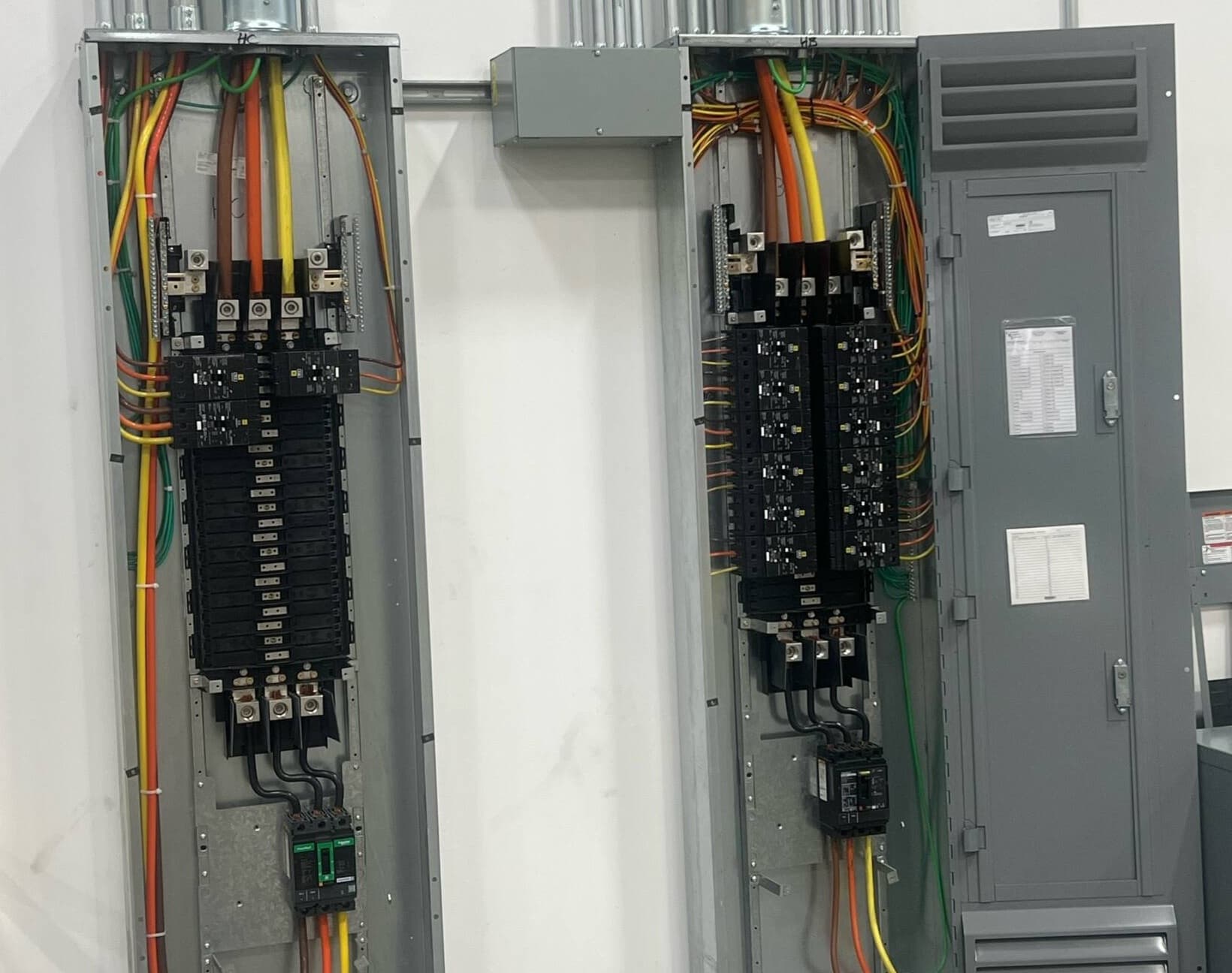 Industrial Distribution Panel Installation